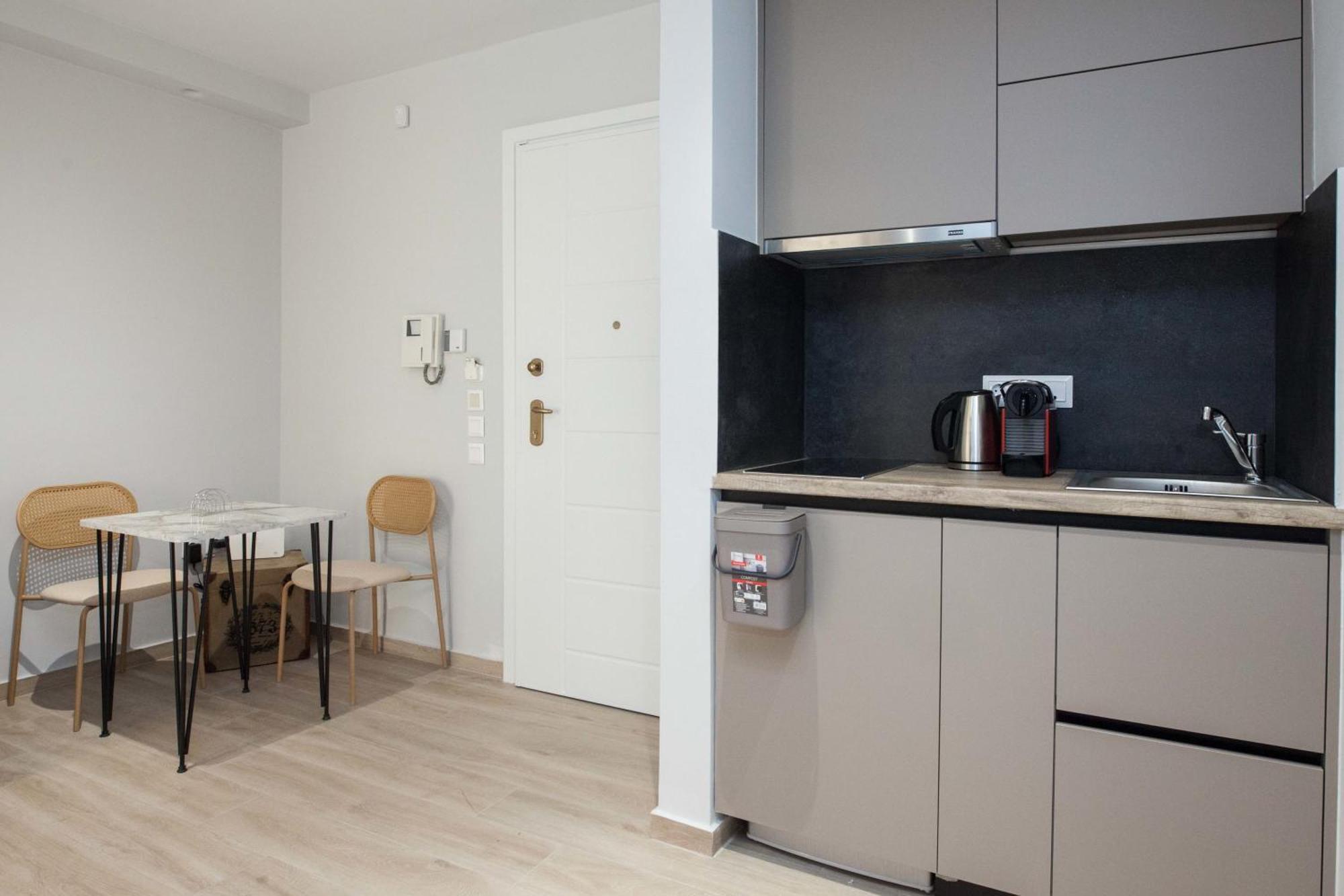 Petralona Gem Hotel-Style Studio With Balcony Aten Exteriör bild